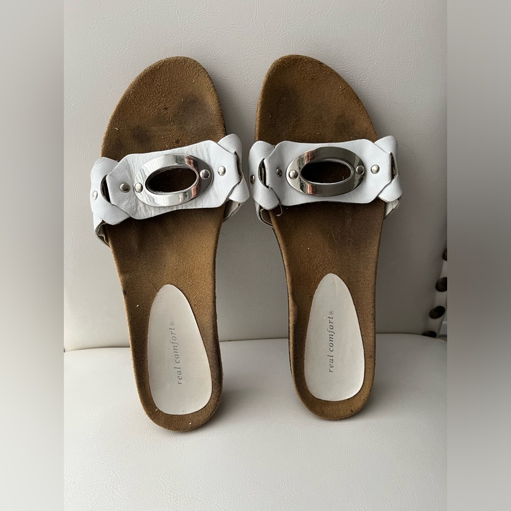 Vintage real comfort white leather sandals